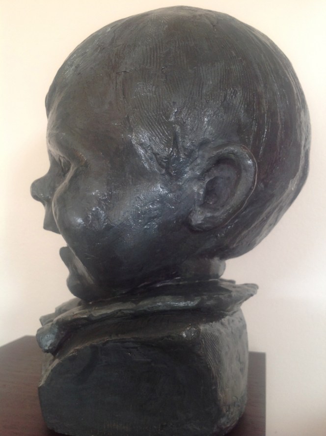 Louise-Portrait-Figuratif-Terre cuite patinée bronze--Fait main-Pièce unique