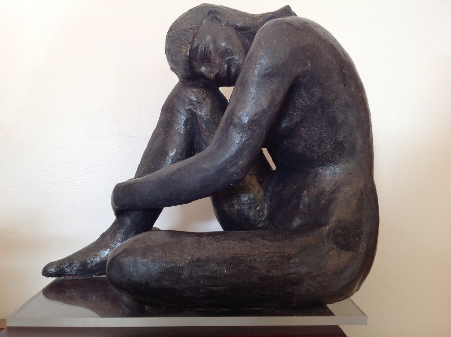 Julia-Nu-Sculpture-Figuratif-Terre cuite-Patine Bronze H26/L19/P24cm-Fait main-Pièce unique