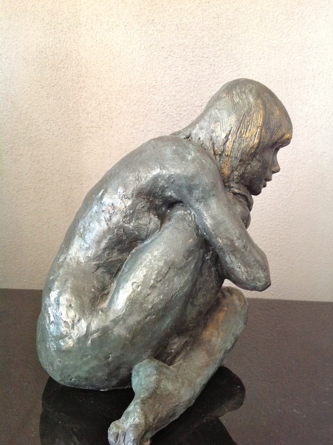 Carole -Sculpture-Terre cuite patinée bronze-Pièce unique-25/15/20cm Fait main-Pièce unique