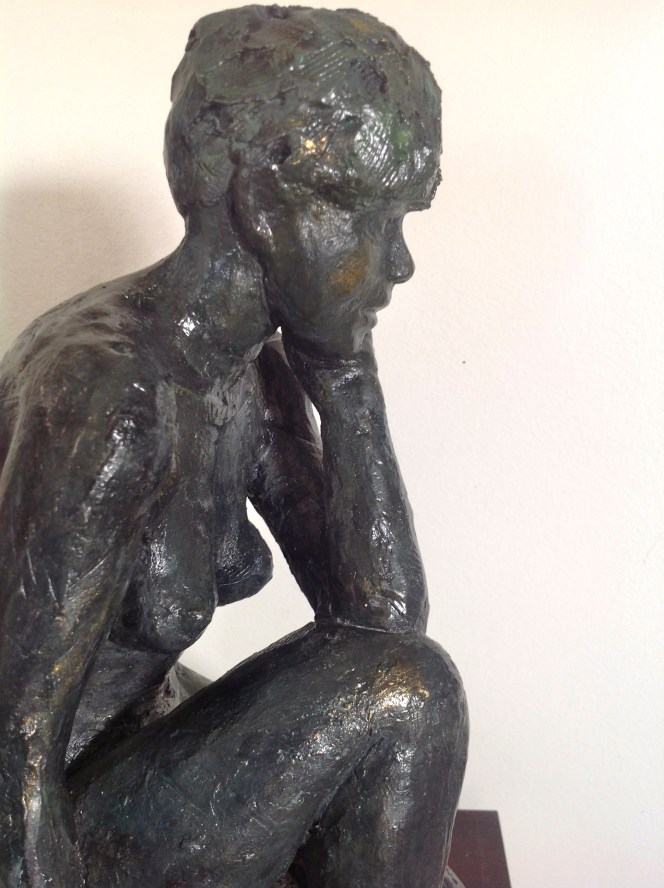 Aghate-Sculpture-Terre cuite patinée bronze-Pièce unique-H31/L13/P21cm-Fait main-Oeuvre unique-