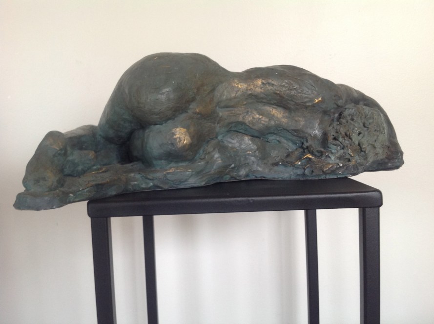 Mira-Nu-Sculpture-Figuratif-Terre cuite-Patine Bronze H15/L46/P22cm-Fait main-Pièce unique